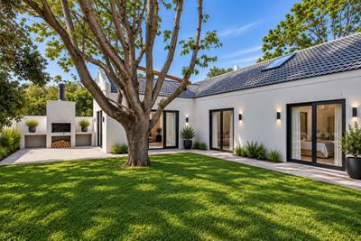 House For Rent in Constantia, Cape Town