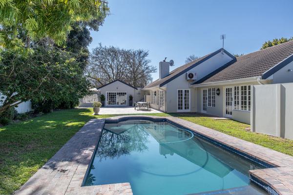 House For Sale in Constantia, Cape Town