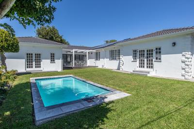 House For Sale in Constantia, Cape Town