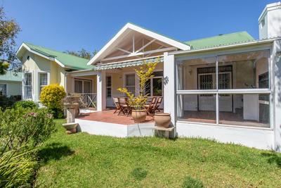 House For Sale in Constantia Hill Estate, Cape Town